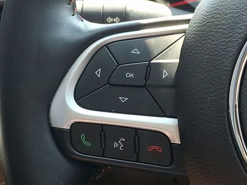 Used 2021 Jeep Compass Trailhawk w/ Sun and Sound Group AWD/4WD image 22