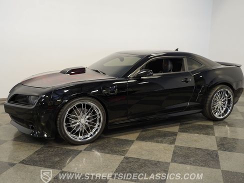 Used 2010 Chevrolet Camaro SS w/ RS Package RWD image 7