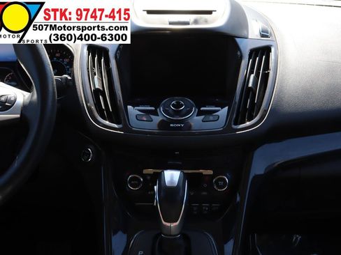 Used 2015 Ford Escape Titanium w/ Equipment Group 301A AWD/4WD image 20