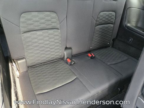 Used 2024 Nissan Pathfinder SV image 15