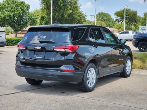 Used 2022 Chevrolet Equinox LS w/ LS Convenience Package FWD image 7