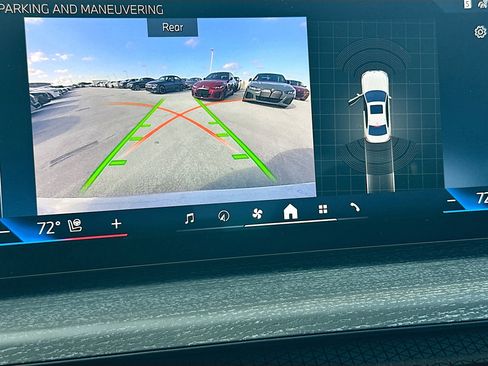 New 2025 BMW 330i Sedan w/ Premium Package image 14