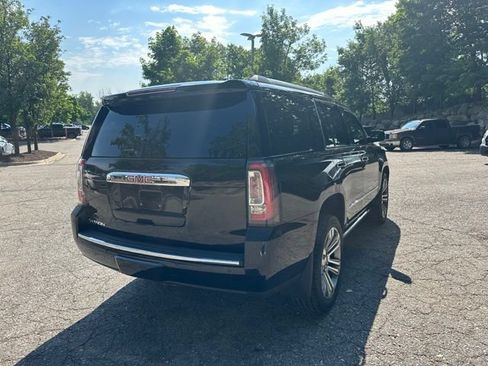 Used 2018 GMC Yukon Denali w/ Denali Ultimate Package AWD/4WD image 5