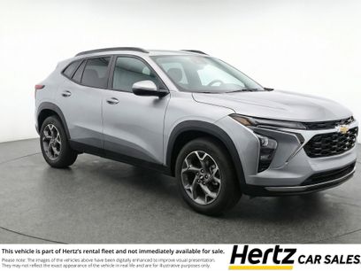 Used 2025 Chevrolet Trax LT