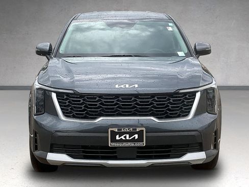 Certified 2024 Kia Sorento LX FWD image 6