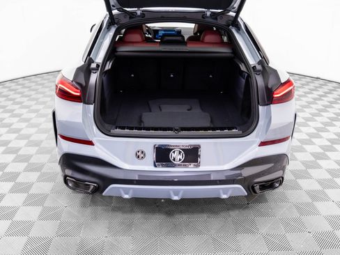 New 2026 BMW X6 xDrive40i w/ Executive Package image 32
