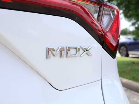 Certified 2024 Acura MDX FWD w/ Technology Package image 7