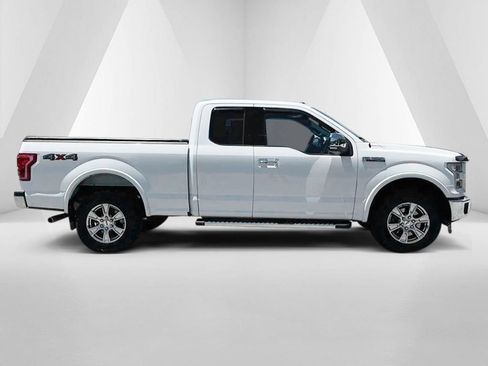 Used 2015 Ford F150 Lariat w/ Equipment Group 502A Luxury AWD/4WD image 9