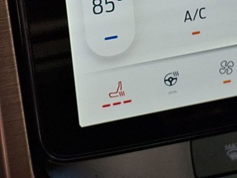 Used 2022 Ford F150 Lightning Lariat w/ Tow Technology Package image 28