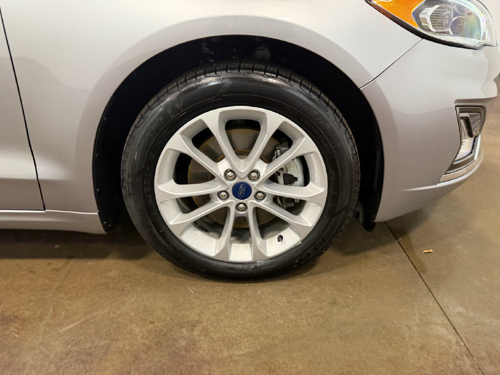 Used 2020 Ford Fusion Energi Titanium FWD image 91