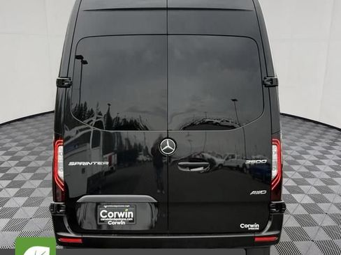 Used 2025 Mercedes-Benz Sprinter 2500 image 16