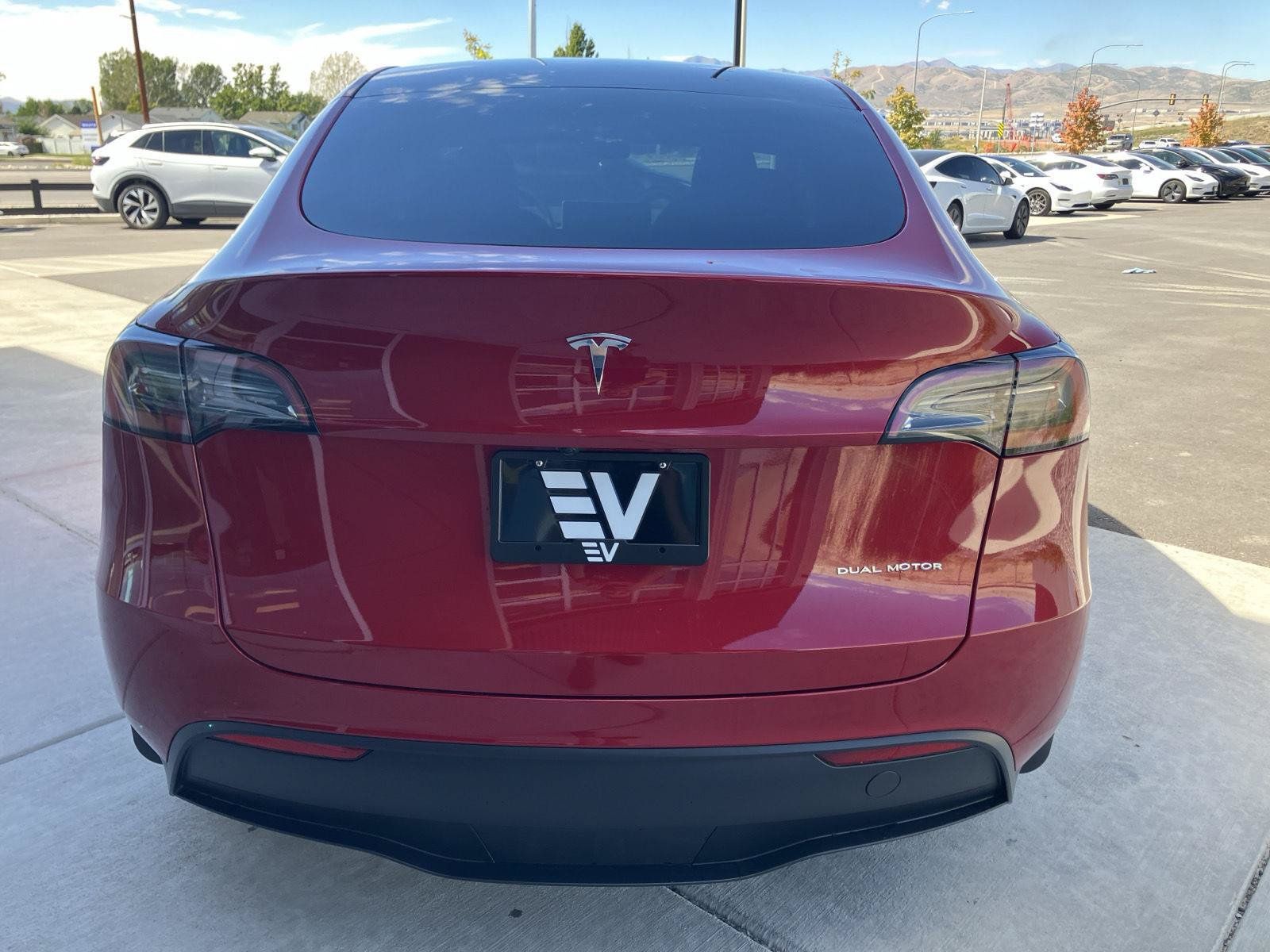 Used 2023 Tesla Model Y Long Range AWD/4WD image 7