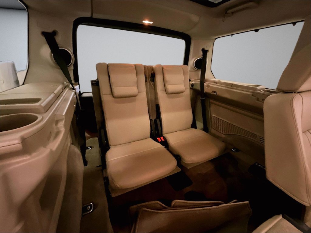 Used 2016 Land Rover LR4 HSE AWD/4WD image 26