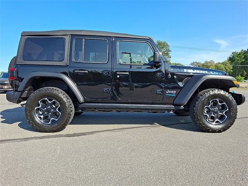 Used 2022 Jeep Wrangler Unlimited Rubicon 4xe w/ Cold Weather Group image 7