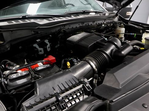 Certified 2024 Ford F250 Lariat w/ Chrome Package image 19