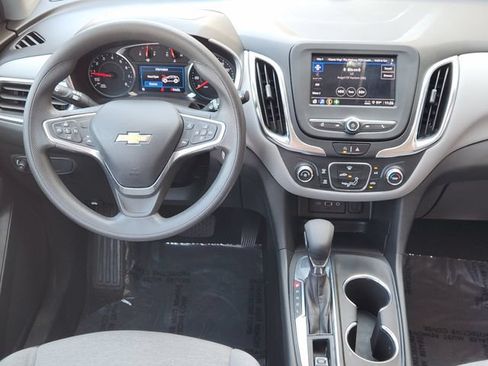 Used 2022 Chevrolet Equinox LS w/ LS Convenience Package FWD image 27