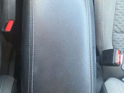 Used 2022 Ford Escape SE FWD image 32