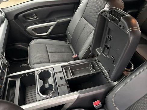 Used 2019 Nissan Titan PRO-4X image 23