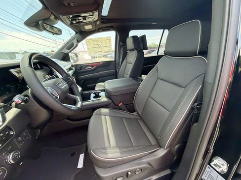 New 2026 GMC Yukon XL Elevation w/ Elevation Premium Package AWD/4WD image 11