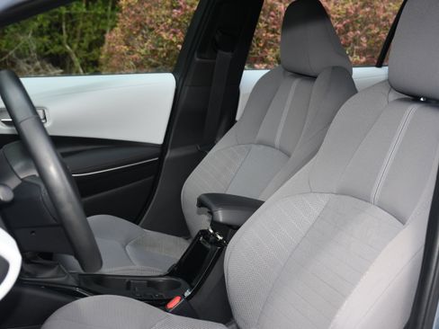 Certified 2024 Toyota Corolla SE w/ SE Premium Package FWD image 12