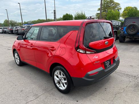 Used 2020 Kia Soul S FWD image 5