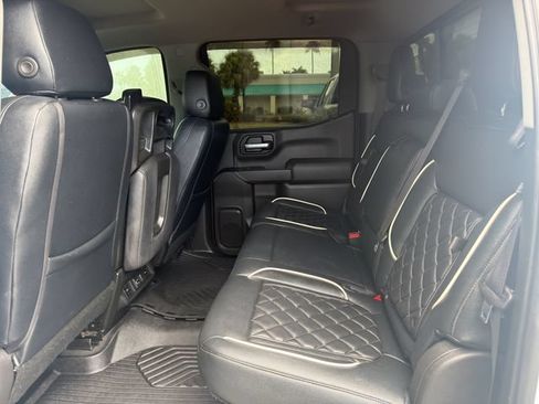Used 2021 Chevrolet Silverado 1500 LT AWD/4WD image 13