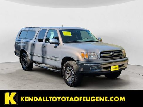 Used 2000 Toyota Tundra SR5 w/ Convenience Pkg AWD/4WD image 3
