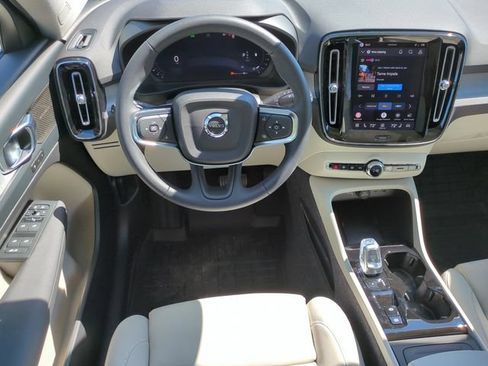 New 2026 Volvo XC40 B5 Ultra AWD/4WD image 12