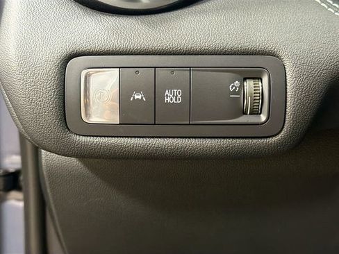 Used 2025 Chevrolet Blazer EV LT image 31