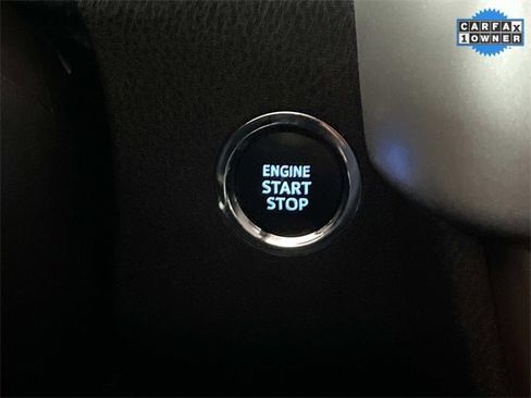 Used 2017 Toyota Highlander XLE image 36