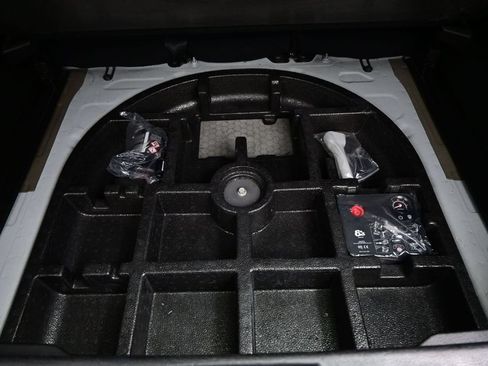 Used 2023 Jeep Renegade Latitude AWD/4WD image 27