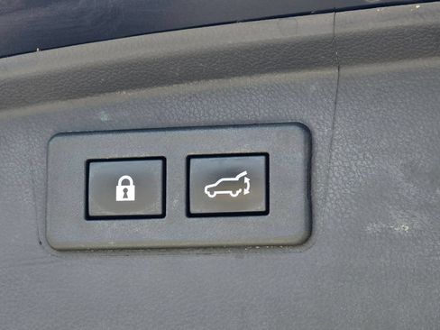 Used 2024 Subaru Outback Premium AWD/4WD image 17