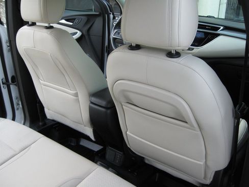 Used 2020 Buick Encore GX Select image 34