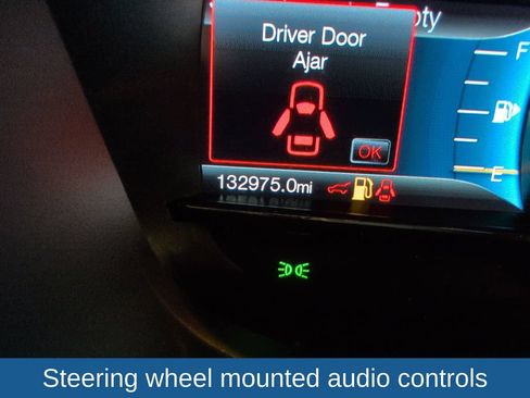 Used 2017 Ford Explorer XLT w/ Equipment Group 201A FWD image 23