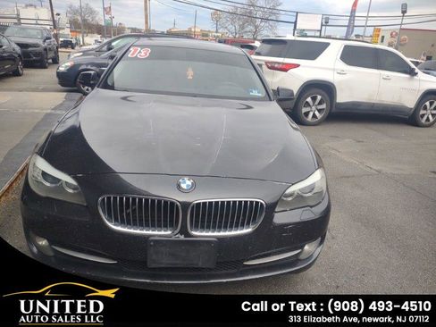Used 2013 BMW 528i xDrive Sedan image 3