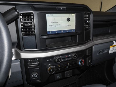 New 2026 Ford F350 XL w/ XL Chrome Package RWD image 30