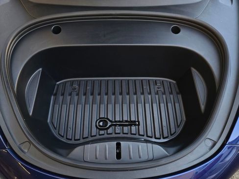 Used 2023 Tesla Model 3 Performance image 24