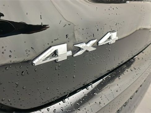 Used 2022 Jeep Compass Limited image 32