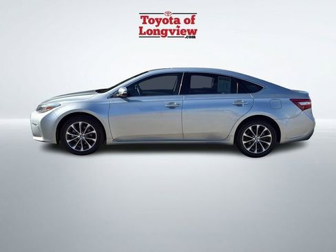 Used 2018 Toyota Avalon XLE Premium image 5