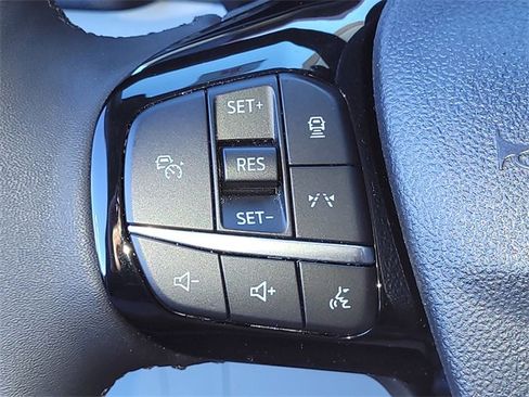 Used 2023 Ford Escape SE w/ Class II Trailer Tow Package image 29