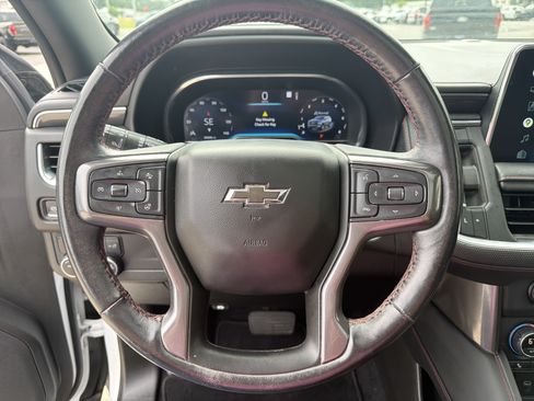 Used 2022 Chevrolet Tahoe RST w/ Luxury Package RWD image 11