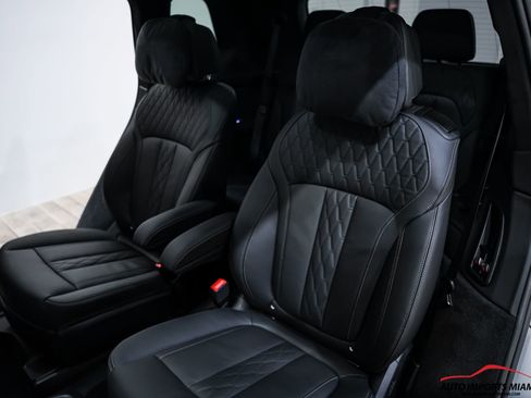 Used 2024 BMW ALPINA XB7 AWD/4WD image 65