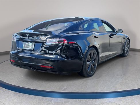 Used 2022 Tesla Model S image 6