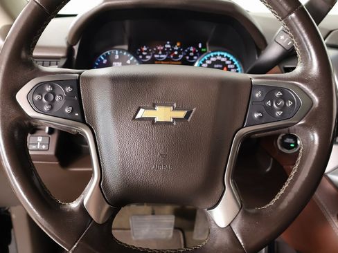 Used 2018 Chevrolet Tahoe Premier image 3