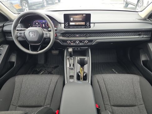 Used 2025 Honda Accord LX image 9