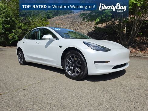 Used 2019 Tesla Model 3 Standard Range Plus RWD image 3