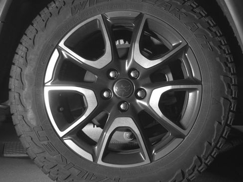 Used 2025 Jeep Compass Trailhawk w/ Trailer Tow Group image 15