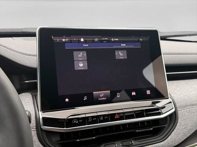 Certified 2023 Jeep Compass Latitude AWD/4WD image 19