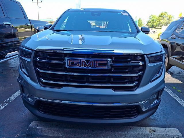 Used 2026 GMC Acadia Elevation w/ Elevation Premium Package FWD image 2