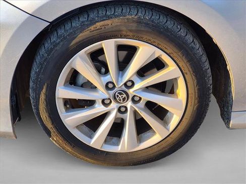 Used 2021 Toyota Camry LE FWD image 14